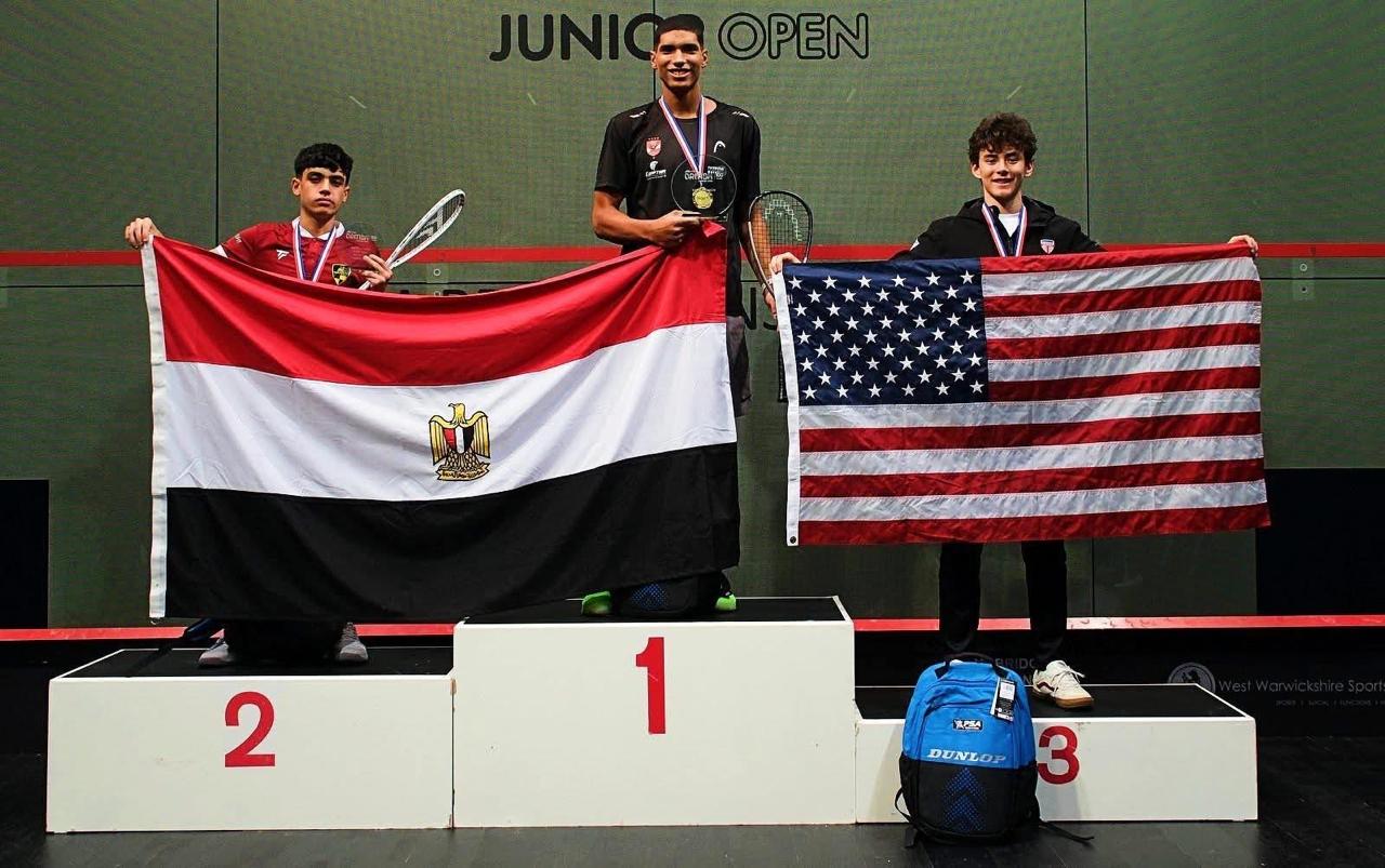 صبحى يهنئ أبطال إنجلترا المفتوحة للإسكواش للناشئين والناشئات 2026