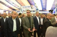 فاروق ومحافظ المنيا يتفقدان مصنع سكر أبو قرقاص مع بداية موسم حصاد قصب السكر