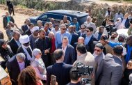 محافظ البنك المركزي المصري ووزير الزراعة يتفقدان عددا من القرى المستفيدة من مشروع دعم صغار المزارعين بأسوان