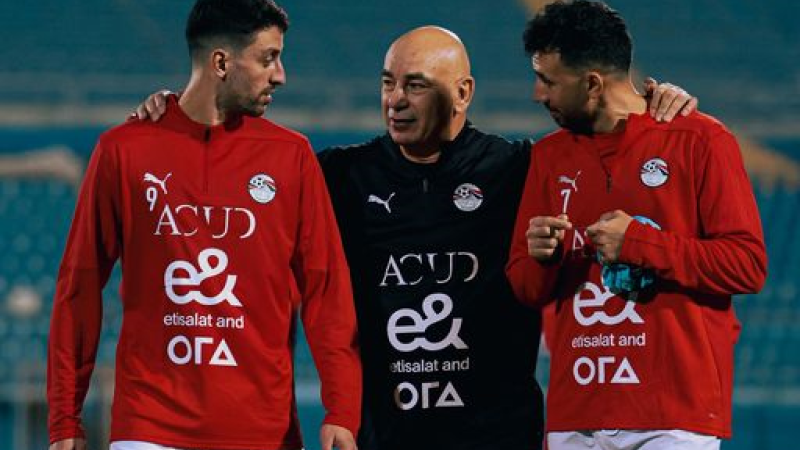 صبحي يجري اتصالًا مع بعثة منتخب مصر بالمغرب للاطمئنان قبل التوجه إلى مدينة طنجة لمواجهة السنغال بنصف نهائي أمم إفريقيا