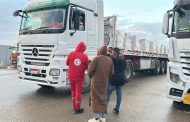 متطوعو الهلال الأحمر المصري يسيرون قافلة «زاد العزة» 116 بحمولة أكثر من 211 ألف سلة غذائية و 25 ألف بطانية