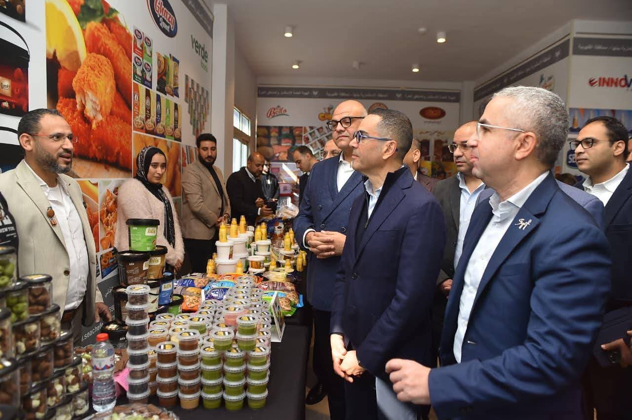 الخطيب: المناطق الاستثمارية تقدم كافة الخدمات وتتيح سرعة استخراج التراخيص والقرارات ومن النماذج الناجحة