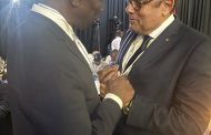 نائب وزير الخارجية يشارك في مراسم تنصيب رئيس جمهورية غينيا المنتخب