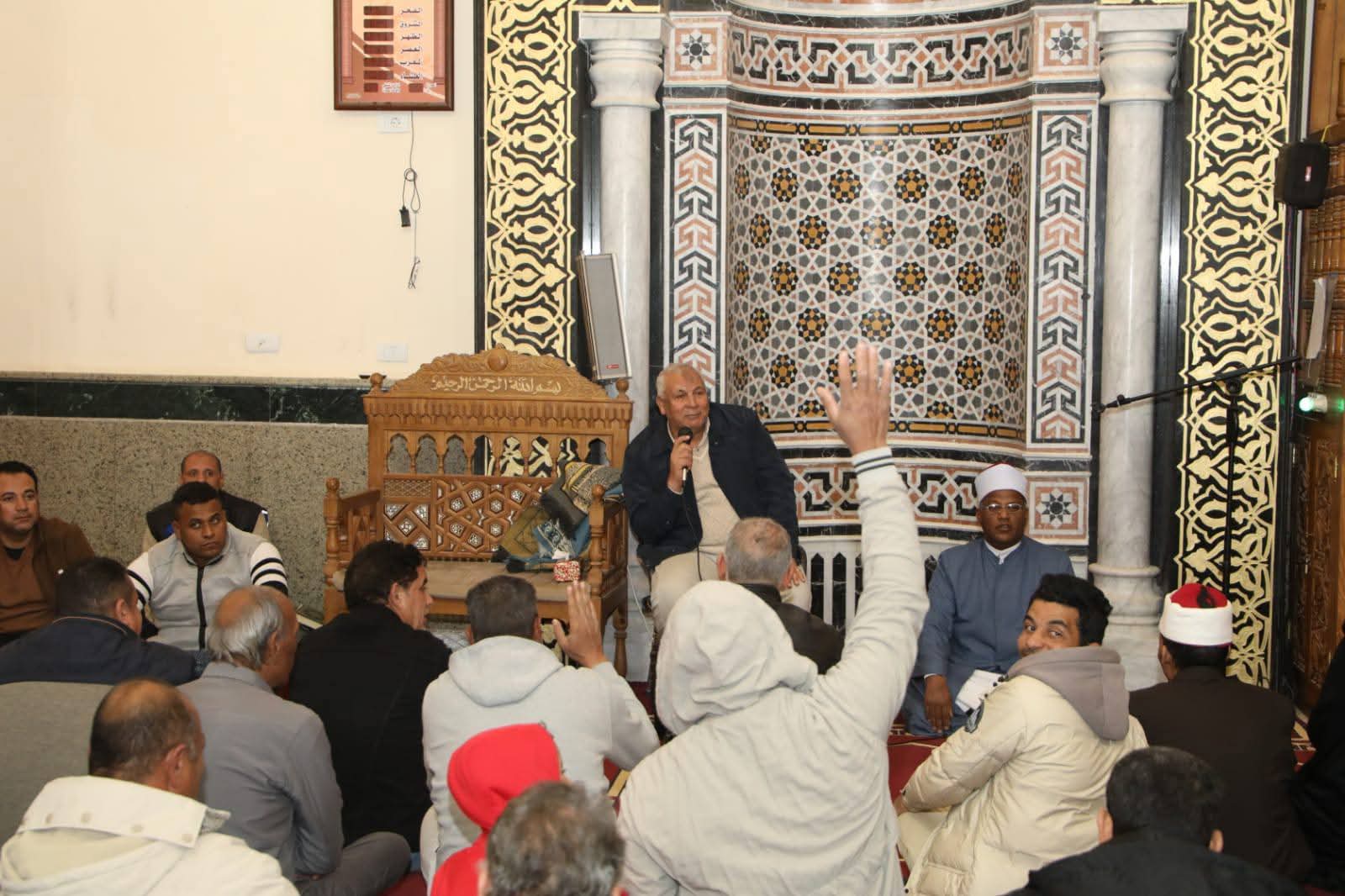 محافظ الوادى الجديد يوجه بحزمة تيسيرات لخدمة المواطنين بمركز الفرافرة