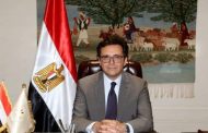 وزير الثقافة يعتمد أسماء الفائزين بجوائز معرض القاهرة الدولي للكتاب