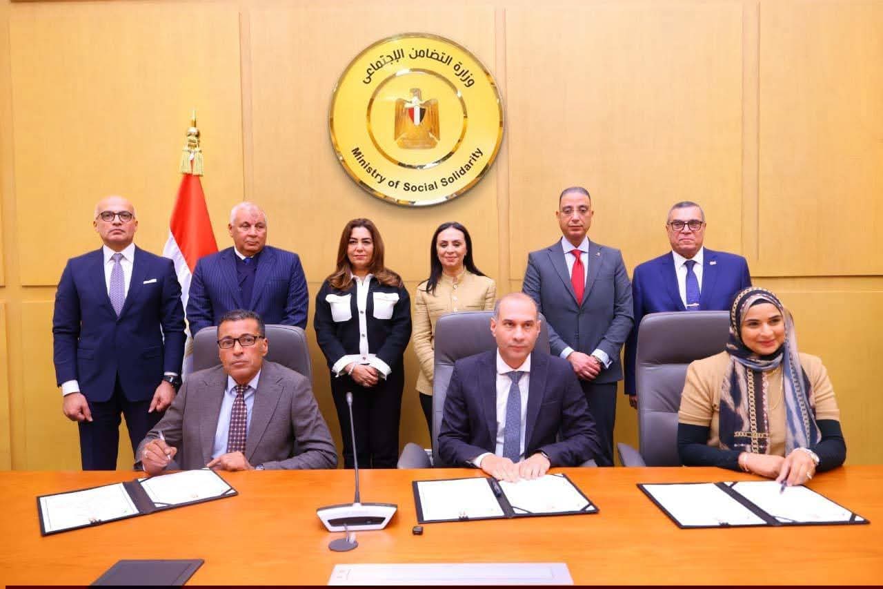 وزيرتا التضامن والتنمية المحلية ومحافظا الوادي الجديد والفيوم يشهدون توقيع 4 بروتوكولات لتحسين جودة الخدمات الصحية لحديثي الولادة