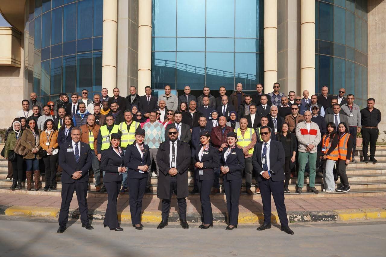وزارة الطيران تنفّذ تجربة طوارئ موسعة لتعزيز الجاهزية وإدارة الطوارئ بمنظومة النقل الجوي