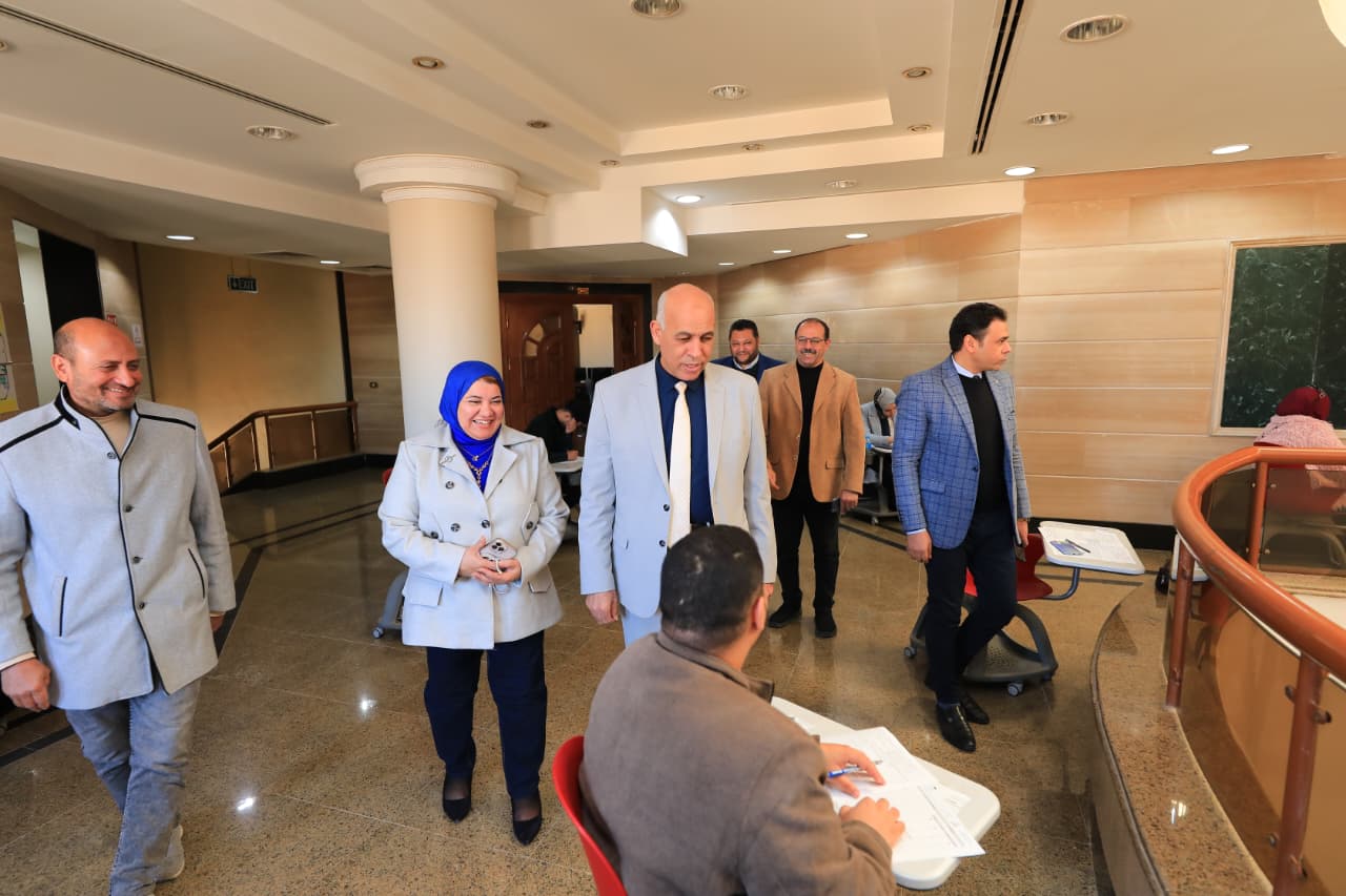 افتتاح معرض المشروعات البحثية لطلاب الثروة السمكية بجامعة كفرالشيخ