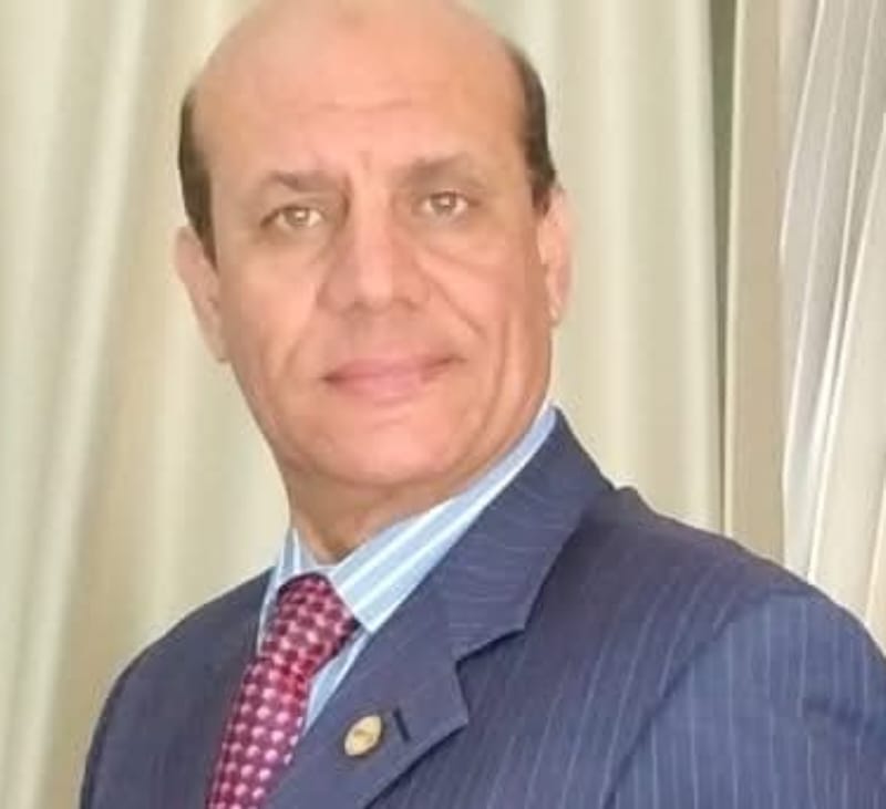 الباحث طارق عبد الوهاب معايرة النقد: تحليل هاوكينزي لـ 