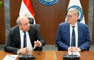 بدوى يبحث مشروع إنتاج وقود الطائرات المستدام SAF مع وزير الطيران