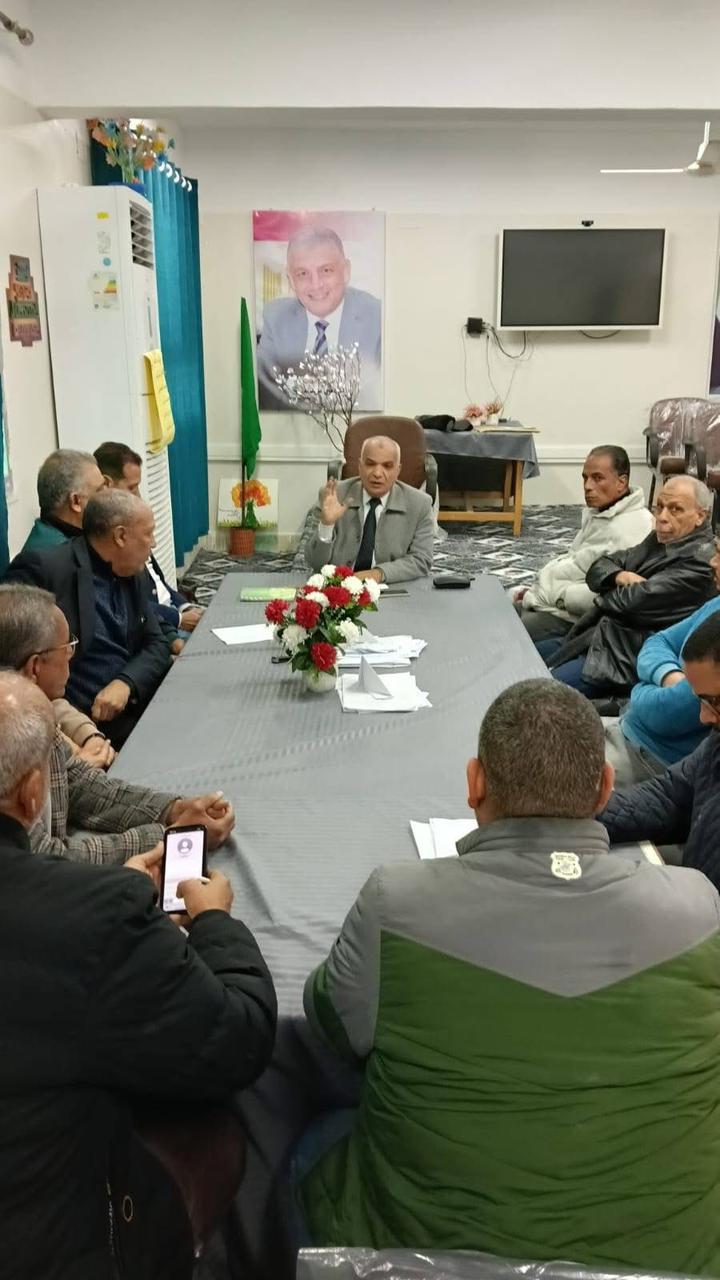 بناء قدرات أعضاء مجالس الأمناء والآباء والمعلمين بإدارة القنطرة شرق