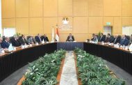 وزير الإسكان يتابع مستجدات منطقة الأعمال المركزية بالعاصمة الجديدة.. وأبراج وبحيرات “داون تاون” بالعلمين الجديدة