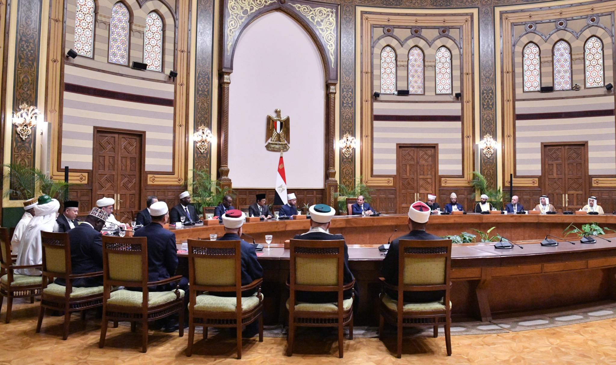 الرئيس السيسى : أهمية إعلاء الفكر الوسطي ومكافحة التطرف والإرهاب