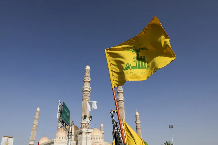 حزب الله: غارة إسرائيلية قتلت مقدم برامج بقناة المنار في جنوب لبنان