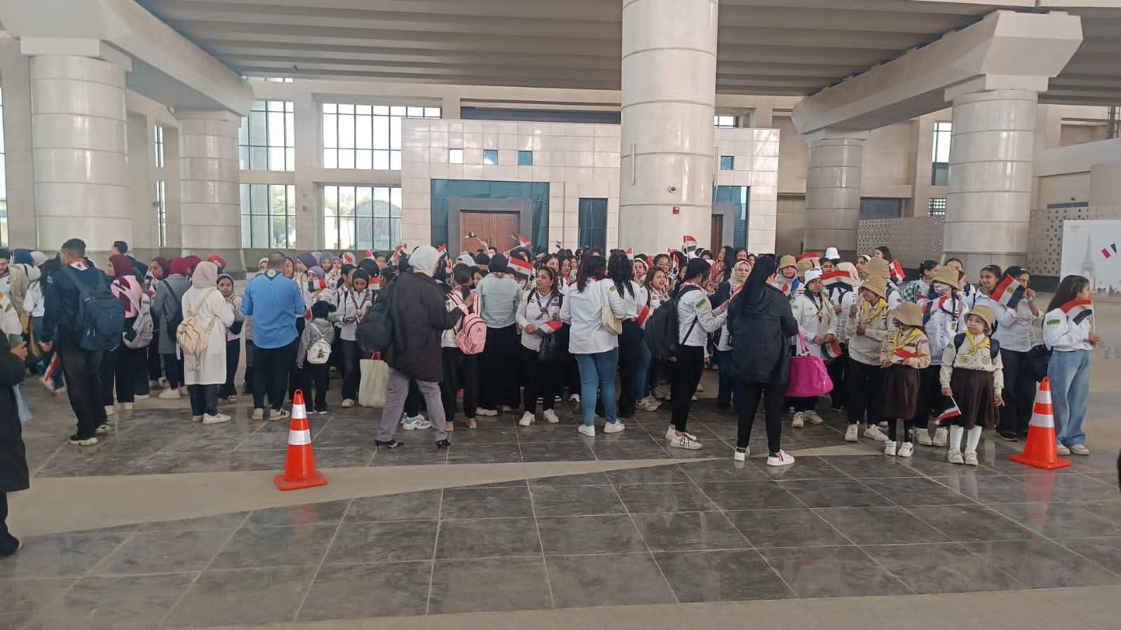 النقل: تسيير رحلات بتخفيضات كبيرة لنقل  3000 شاب وفتاة من المشاركين في اللقاء الأول لبرامج الهيئات الشبابية
