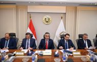 وزيرا التموين والزراعة ورئيس جهاز مستقبل مصر يبحثون مستقبل صناعة السكر