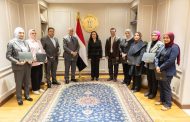 وزيرة التضامن تكرم إدارة الرعاية البديلة لتميزها خلال شهر يناير