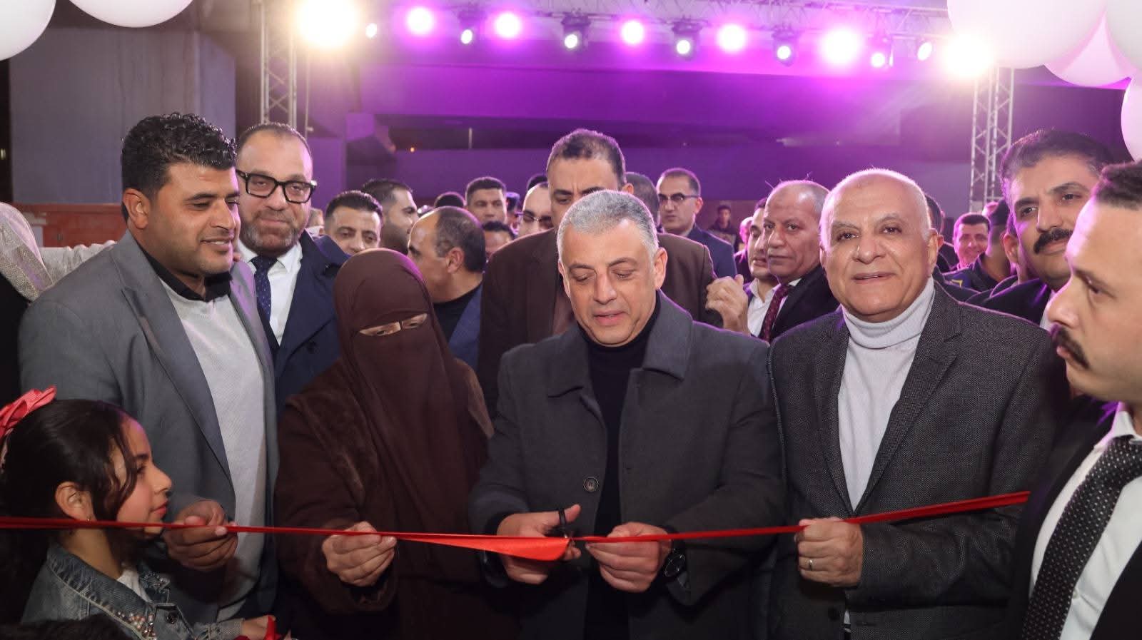 محافظ الإسماعيلية يفتتح معرض 