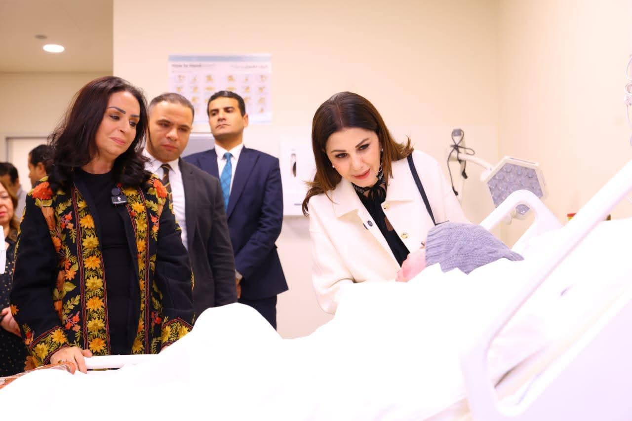 مايا تتفقد مستشفى أهل مصر لعلاج الحروق بالقاهرة الجديدة