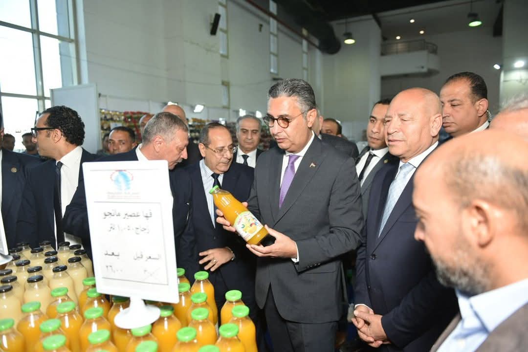 افتتاح معرض 