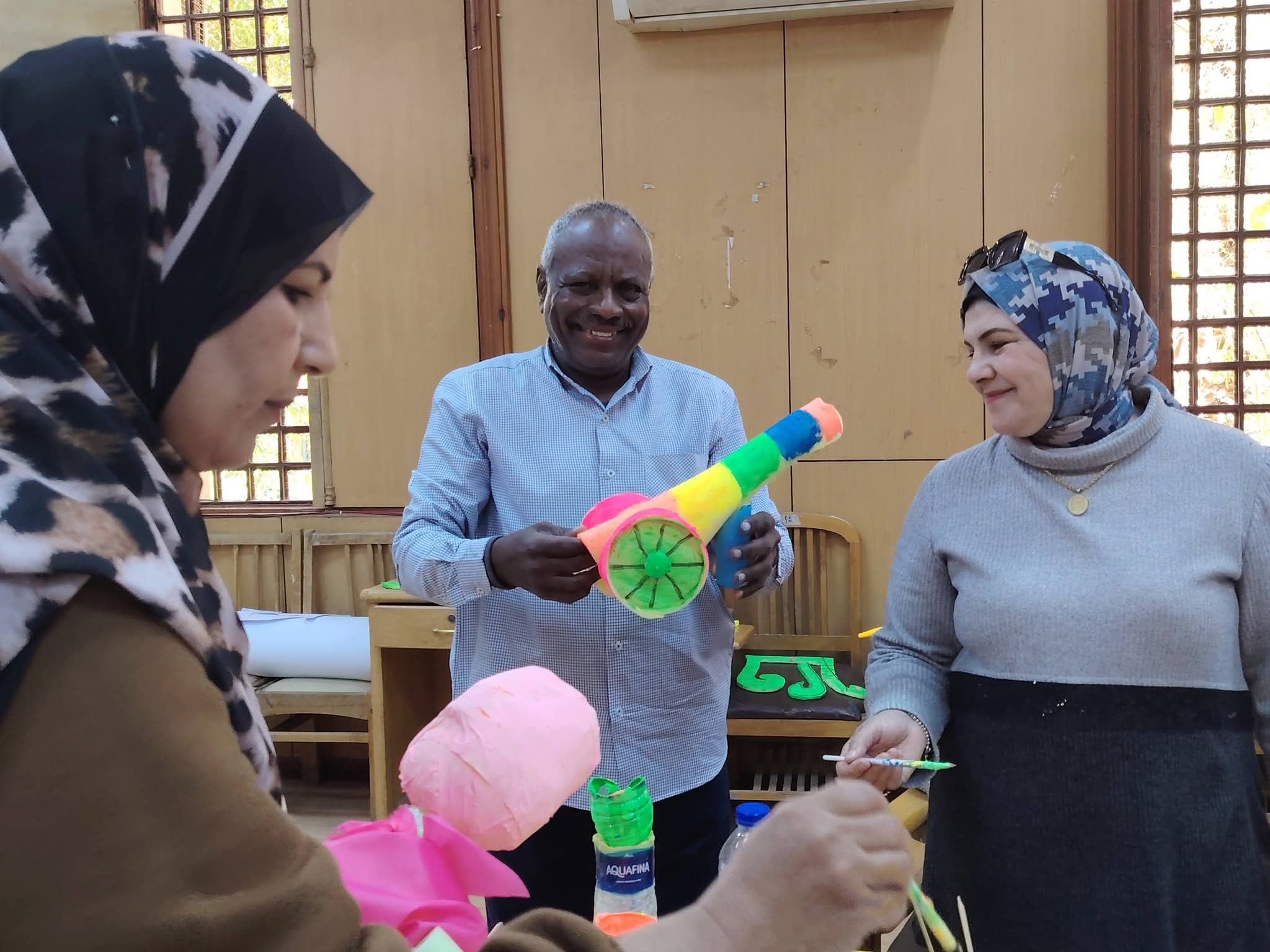 الإضاءة والخدع البصرية في ورشة عرائس المسرح الأسود بقصور الثقافة