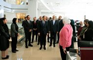 رئيس الوزراء يمر على الموظفين بجميع قطاعات مجلس الوزراء ويقدم الشكر على جهودهم المبذولة
