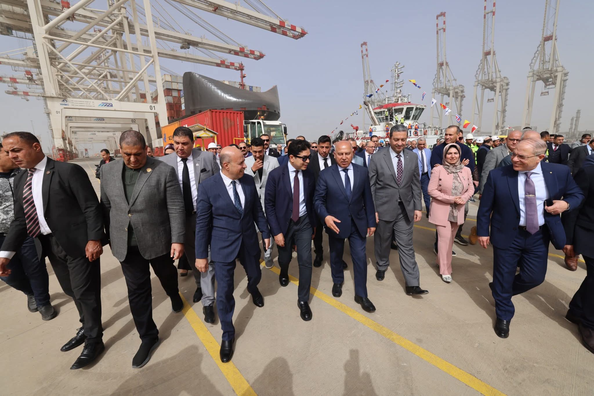وزير النقل يفتتح محطة «تحيا مصر 1» للحاويات  بميناء دمياط بطاقة 3.5 مليون حاوية
