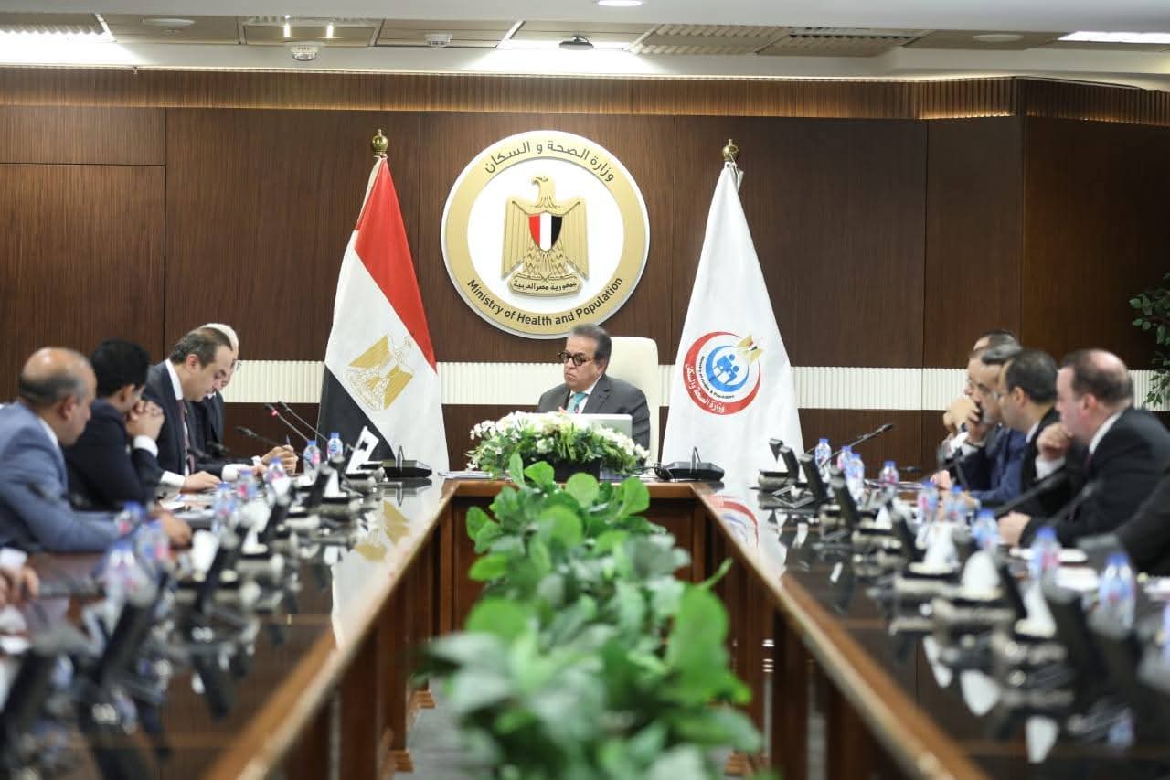 وزير الصحة يتابع الاستعدادات للتشغيل التجريبي لمنظومة التأمين الصحي الشامل بالمنيا