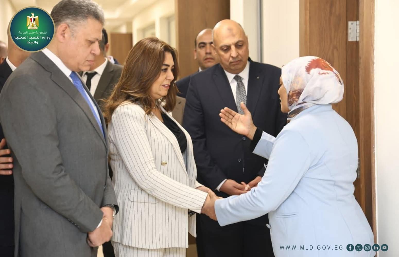 عوض تتفقد قطاعات الوزارة وتهنئ العاملين بمناسبة شهر رمضان