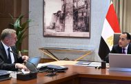 رئيس الوزراء يستعرض مستجدات عددٍ من مشروعات وملفات عمل البترول
