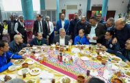 بدوى يشارك العاملين إفطار رمضان في حقول الشركة العامة للبترول برأس غارب