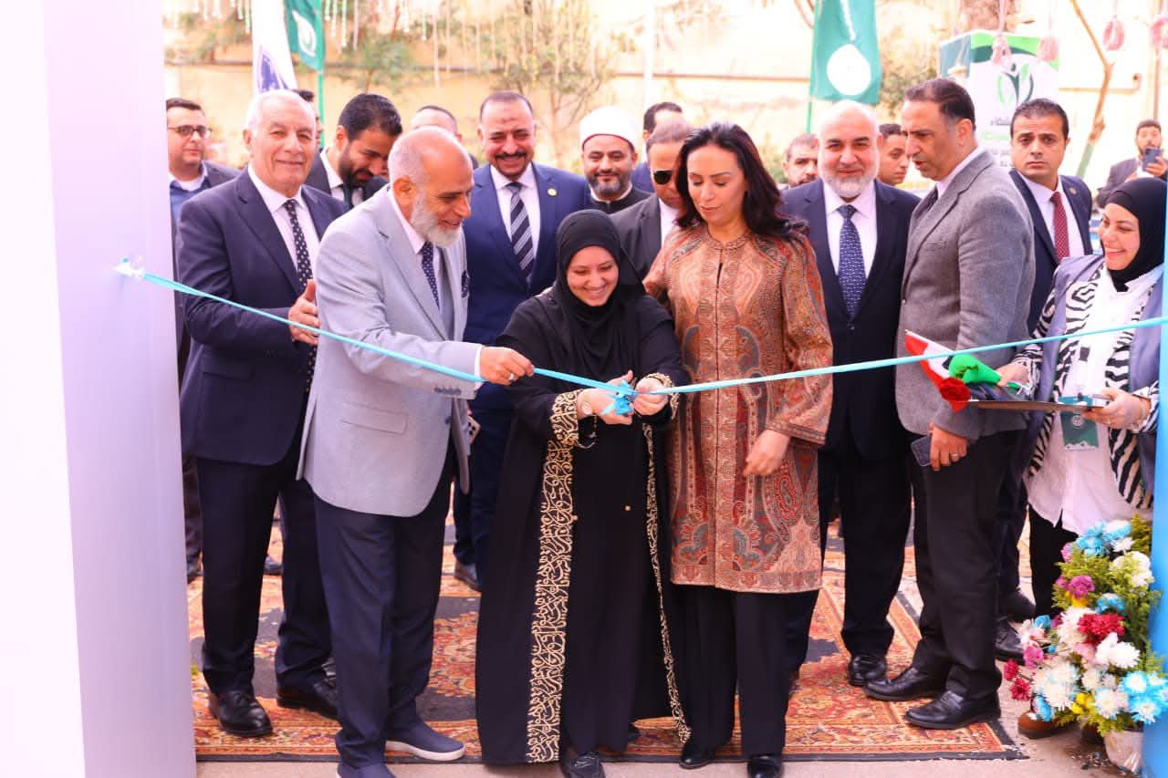 وزيرة التضامن تتفقد وحدة إطعام 