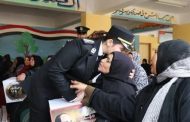 الداخلية توزع عبوات غذائية بالمجان على الفئات الأولى بالرعاية