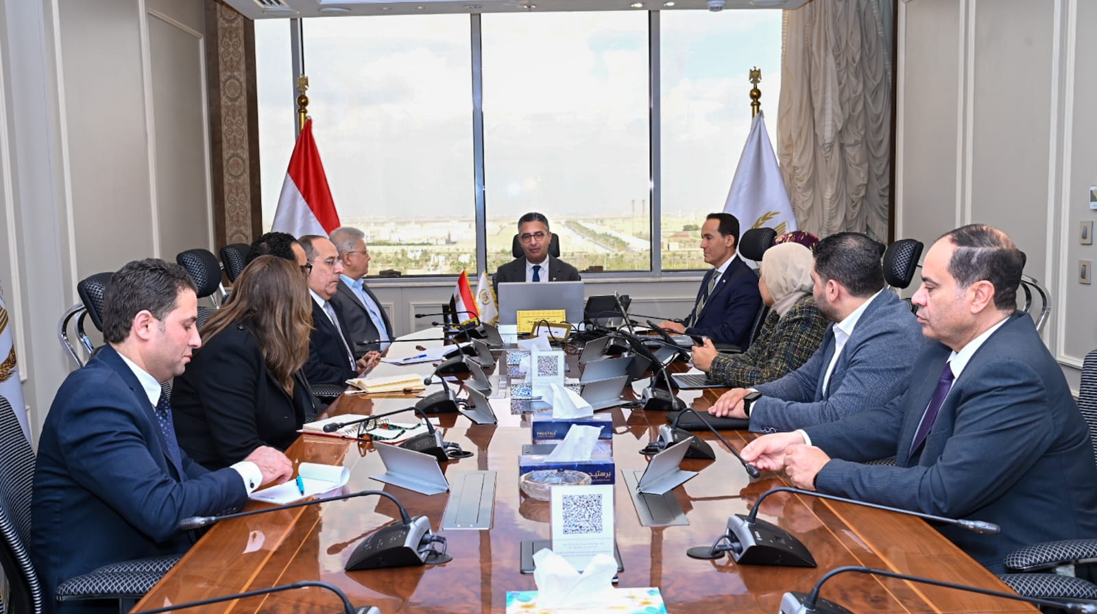 وزير التموين يبحث مع مؤسسة حياة كريمة تعزيز العمل المشترك