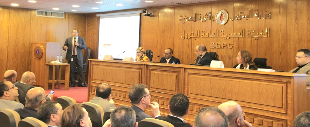 هيئة البترول تستعرض منظومة عقود الجيل الجديد فى مجال الحفر