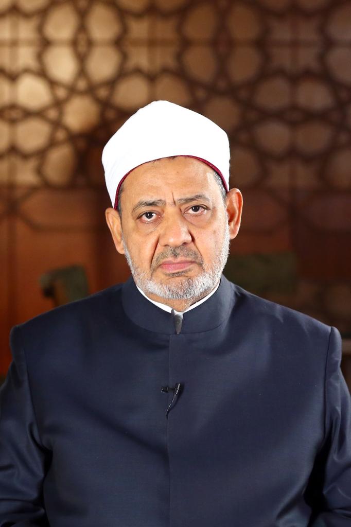 بالفيديو.. رواد الجامع الأزهر يشكرون شيخ الأزهر و«بيت الزكاة والصدقات» على مبادرة «إفطار صائم»