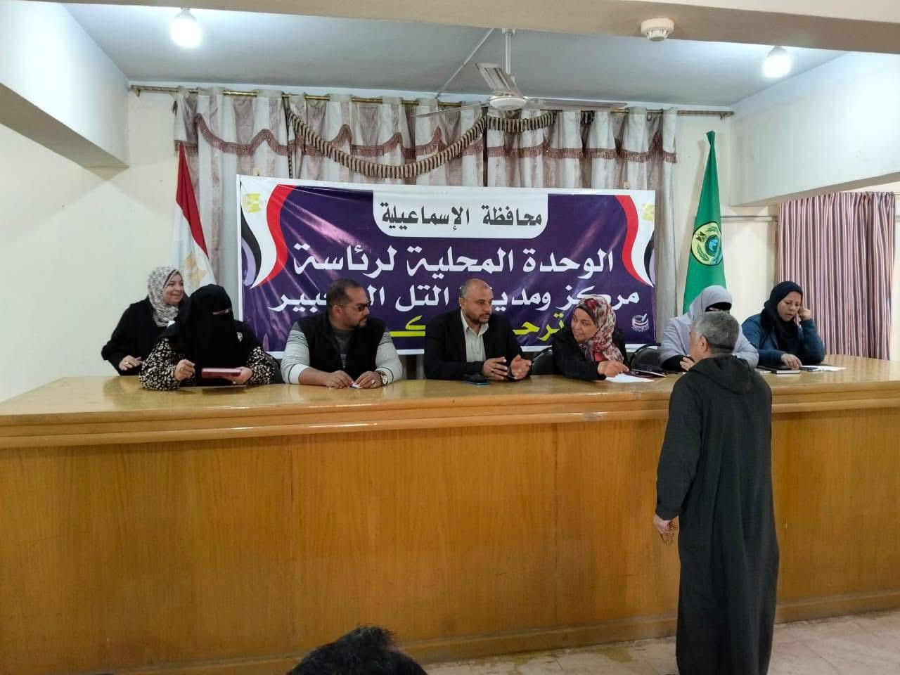 محافظ الإسماعيلية يستقبل المواطنين في أول لقاء لخدمة المواطنين