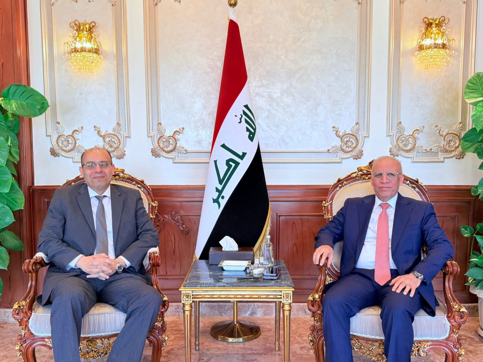 سفير العراق يبحثُ مع مندوب مصر الدائمِ تعزيز التنسيقِ المشترك في جامعةِ الدولِ العربية