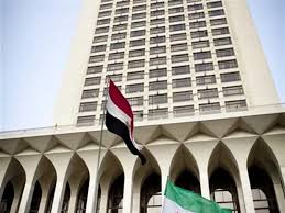 مصر تدين الاعتداءات الإيرانية على دولة الإمارات الشقيقة وتؤكد تضامنها الكامل معها