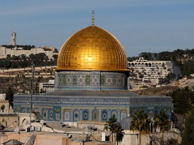 سلطات الاحتلال الإسرائيلي تصدر أوامر إخلاء لعائلات في القدس