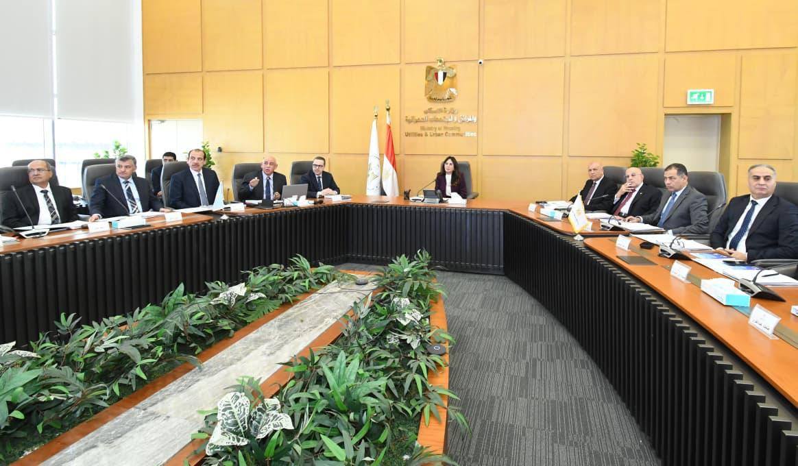 المنشاوي تترأس الاجتماع الأول لمجلس إدارة «جهاز تنظيم مرفق مياه الشرب والصرف الصحي وحماية المستهلك» عقب إعادة تشكيله