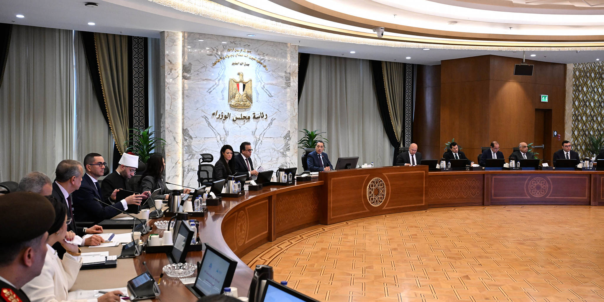 رئيس الوزراء يترأس اجتماع اللجنة العليا للتعداد العام للسكان والإسكان والمنشآت لعام 2027