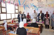 محافظ الوادي الجديد تتابع انتظام العملية التعليمية بمدرستي السلام الإبتدائية القديمة والإعدادية