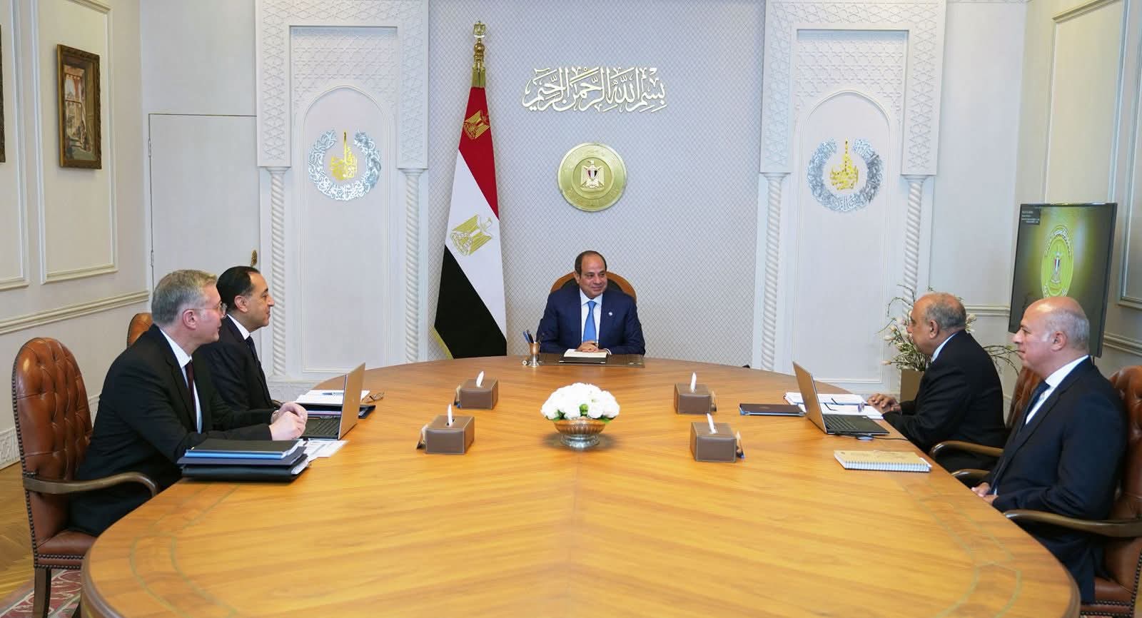 الرئيس السيسى يبحث الأهمية القصوى للحفاظ على أرصدة استراتيجية آمنة من المنتجات البترولية