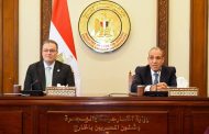 وزير الخارجية يتابع سير العمل بقطاع التعاون الدولي