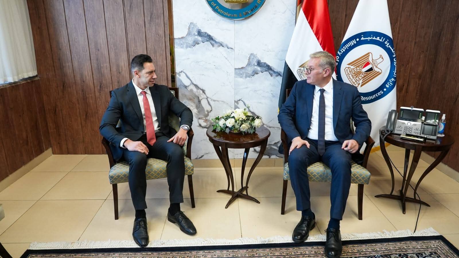 بدوى يبحث مع شركة هاربر إنرجي تطورات زيادة إنتاج الغاز في حقل دسوق