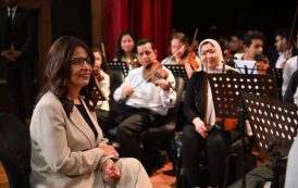 زكى تشهد تدريبات المايسترو سليم سحاب لـ«كورال وأوركسترا مصر الوطني»