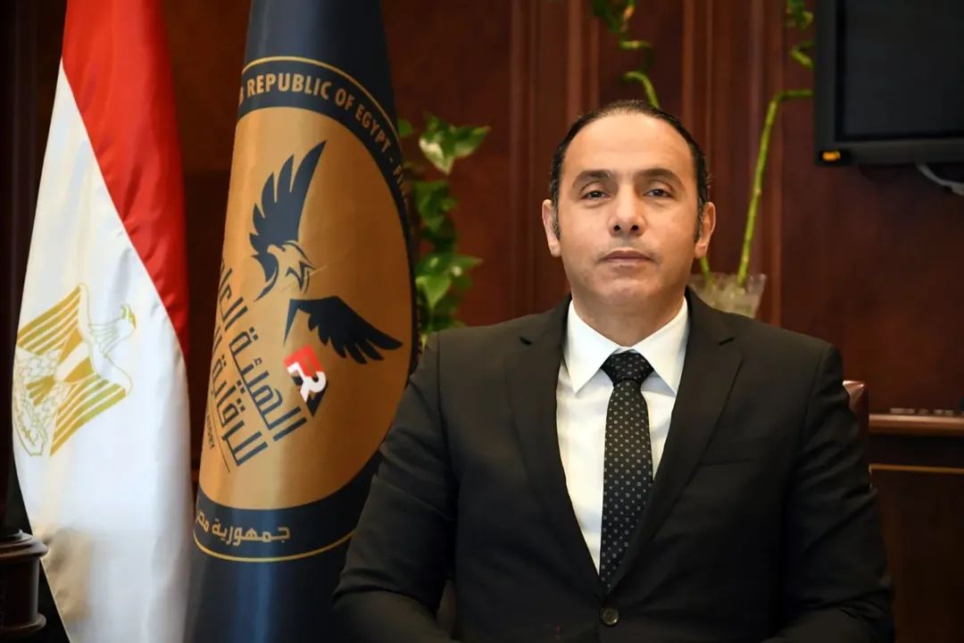 إسلام عزام رئيسا لهيئة الرقابة المالية