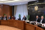 رئيس الوزراء يستعرض الموقف التنفيذي والمالي للمرحلة الأولى من 