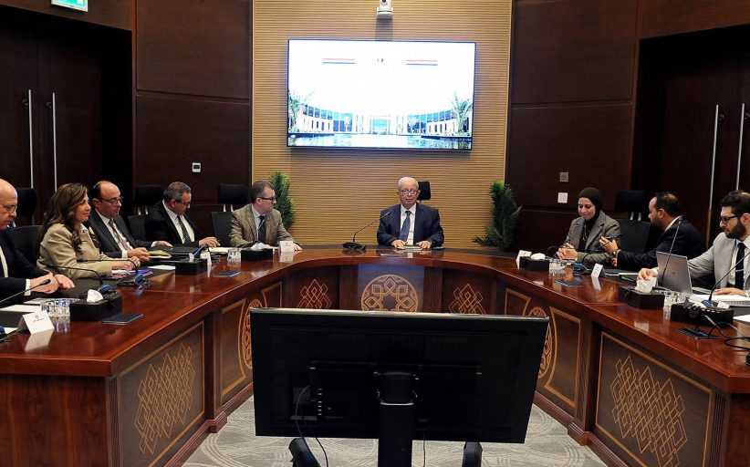 عيسى يبحث مع البنك الدولي إمكانية إطلاق آلية مبتكرة لضمان مخاطر تمويل مشروعات البنية التحتية